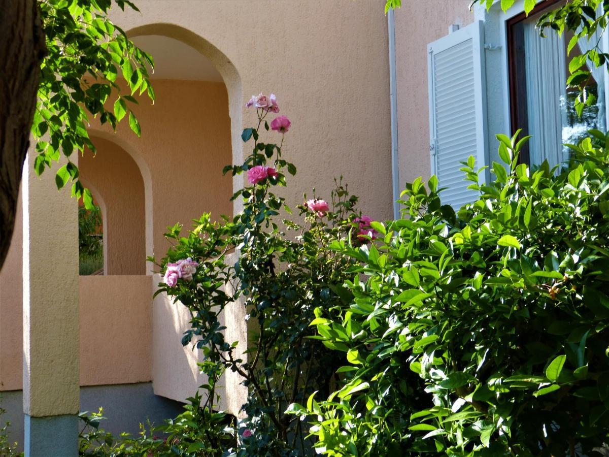 Apartmani Milena Barbat na Rabu Ngoại thất bức ảnh